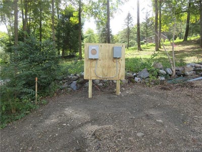 /international/us/565-halls-corners-road-dover-plains-ny-110098211217/