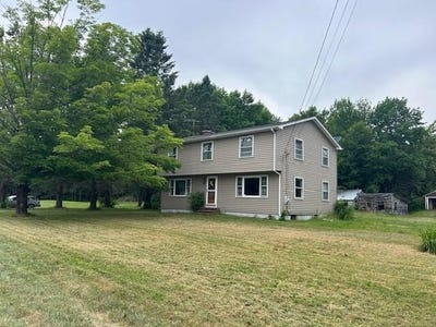 /international/us/272-water-street-guilford-me-110100568202/