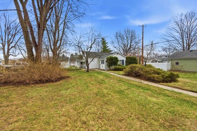 /international/us/35960-monroe-street-richmond-mi-110107034493/