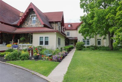 /international/us/125-grove-drive-unit-7b-canandaigua-ny-110108884936/