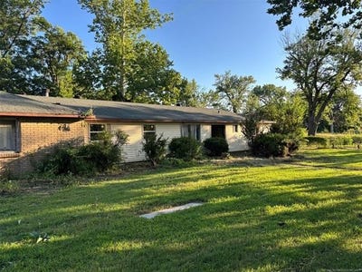 /international/us/706-e-thompson-avenue-sapulpa-ok-110100806616/