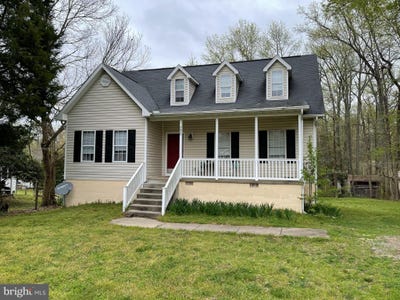 /international/us/236-meadowview-ln-colonial-beach-va-110107856026/