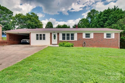 /international/us/2310-honeysuckle-place-lenoir-nc-110100634885/?lang=zh-tw