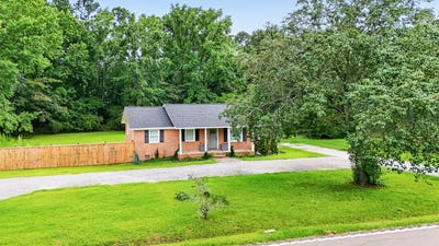 /international/us/504-w-butternut-road-summerville-sc-110109101469/