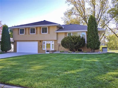 /international/us/5181-abercrombie-drive-edina-mn-110108019568/