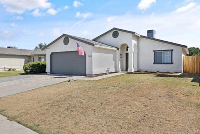 /international/us/593-peachwood-avenue-tulare-ca-110108501217/