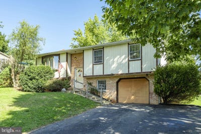 /international/us/845-terrace-avenue-mount-joy-pa-110119961400/