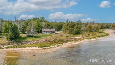 /international/us/4935-co-511-y-5-road-rapid-river-mi-110094708961/