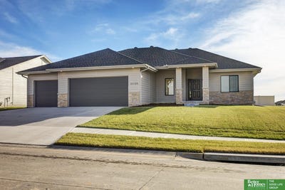 /international/us/21155-hartman-avenue-elkhorn-ne-110107830982/