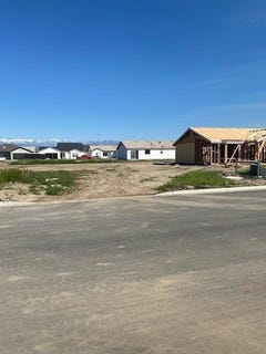 /international/us/1134-s-ohio-place-w-porterville-ca-110099879826/
