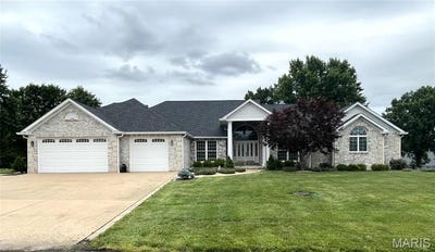 /international/us/5-woods-fort-court-troy-mo-110108342893/