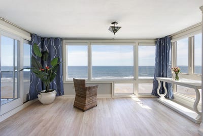 /international/us/31-e-grand-avenue-old-orchard-beach-me-110108140218/