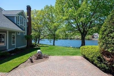 /international/us/30-eastern-point-drive-shrewsbury-ma-110099448831/