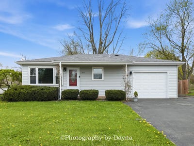 /international/us/913-southgate-road-new-lenox-il-110107350538/