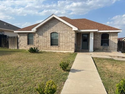 /international/us/3437-cole-st-eagle-pass-tx-110106803377/