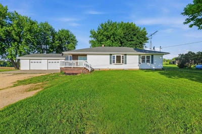 /international/us/n10417-state-road-26-burnett-wi-110106091096/