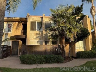 /international/us/1386-e-madison-ave-el-cajon-ca-110100259046/