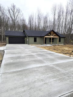 /international/us/3546-st-rt-125-tate-twp-oh-110105862982/