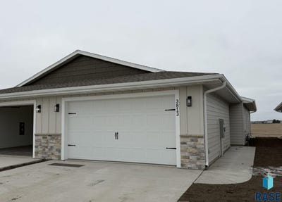 /international/us/3813-s-joanne-ave-sioux-falls-sd-110120559527/