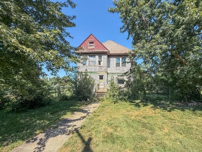 /international/us/107-w-green-street-broadlands-il-110110192349/