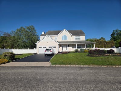 /international/us/11-mark-twain-lane-e-setauket-ny-110090606137/