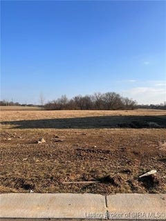 /international/us/8131-farming-way-charlestown-in-110103261669/