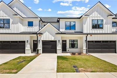 /international/us/208-starr-circle-stockbridge-ga-110099307174/