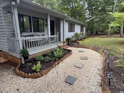 /international/us/19-n-bearwood-dr-palmyra-va-110110363212/