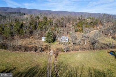 /international/us/2487-sperrys-run-road-baker-wv-110103756693/