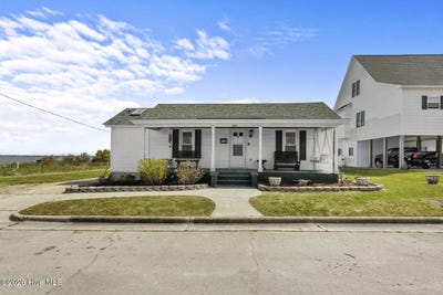 /international/us/508-n-11th-street-morehead-city-nc-110106926304/