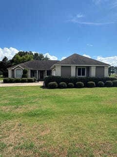 /international/us/110-canterbury-drive-eufaula-al-110101090616/