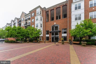 /international/us/501-hungerford-drive-rockville-md-110107735159/