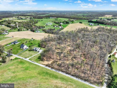 /international/us/4192-evergreen-road-felton-pa-110108074911/