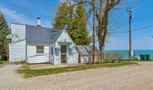 /international/us/7503-huron-bay-boulevard-lexington-mi-110120415804/