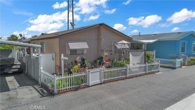 /international/us/8681-katella-avenue-stanton-ca-110106528385/