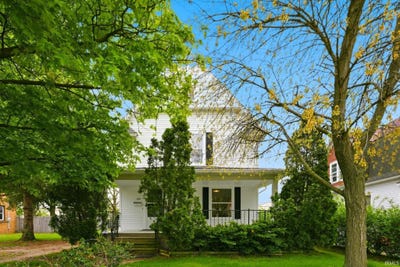/international/us/420-s-8th-street-goshen-in-110107694677/
