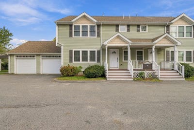 /international/us/117-ingell-st-taunton-ma-110110365372/