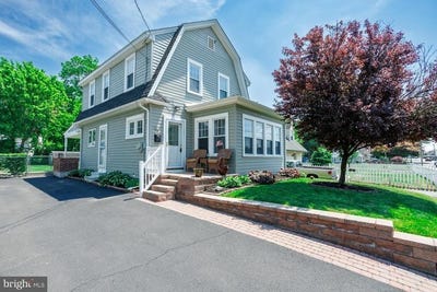 /international/us/561-bellevue-avenue-penndel-pa-110108219053/