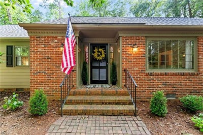 /international/us/104-holcomb-drive-williamsburg-va-110101348912/?lang=fr
