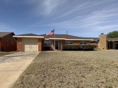 /international/us/209-e-4th-street-denver-city-tx-110106705366/
