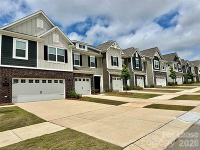 /international/us/8116-ramsburg-drive-charlotte-nc-110107682284/