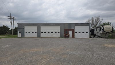 /international/us/-65-ac-33-21n-12w-fairview-ok-110108797392/