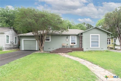 /international/us/1345-lee-street-new-braunfels-tx-110105939187/