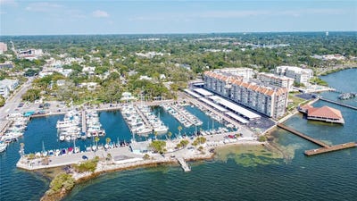 /international/us/632-edgewater-drive-dunedin-fl-110107805440/