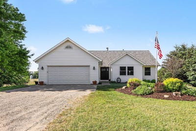 /international/us/2030-137th-avenue-dorr-mi-110108541562/
