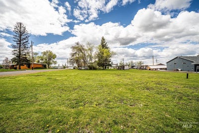 /international/us/325-e-n-3rd-street-grangeville-id-110099199255/