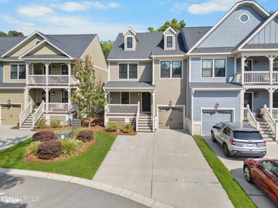 /international/us/9-old-stoney-lane-hilton-head-island-sc-110107652032/