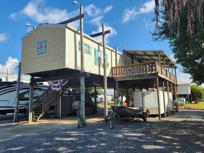 /international/us/162-grape-ln-grand-isle-la-110102443712/