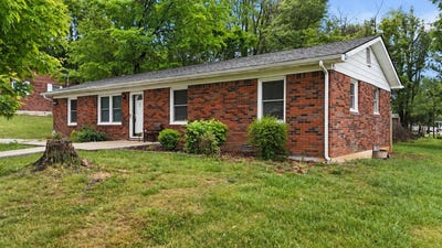/international/us/98-eads-street-monticello-ky-110107656501/