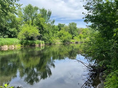 /international/us/1130-river-drive-kinnickinnic-twp-wi-110108848078/